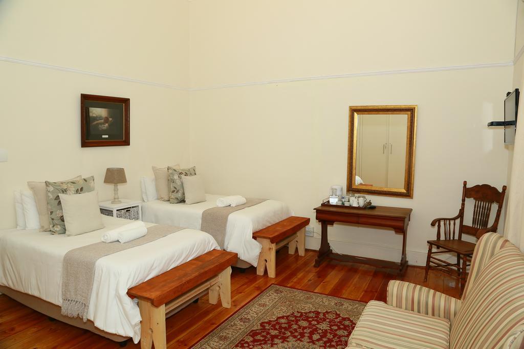 Hotel Die Hoekhuis à Cradock Extérieur photo