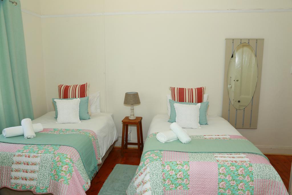 Hotel Die Hoekhuis à Cradock Extérieur photo